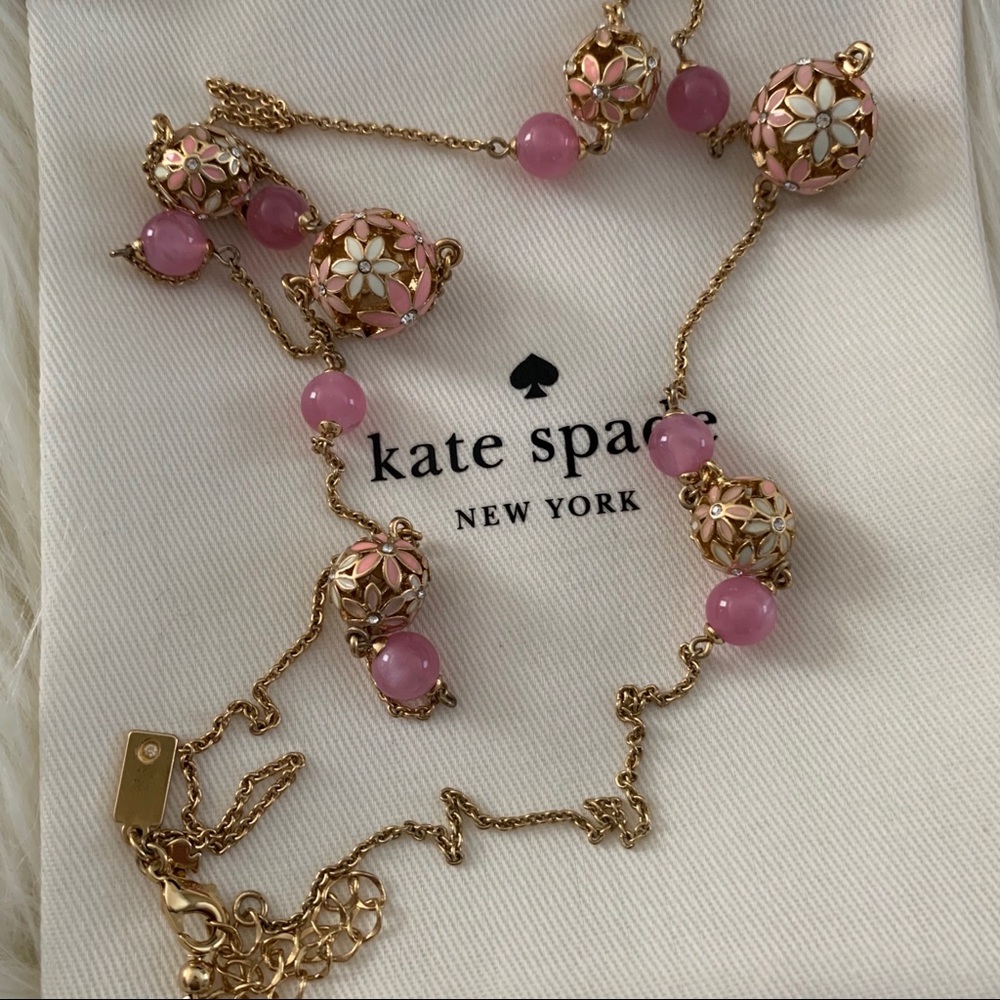 "SOLD" Kate Spade Pearl Flower Scatter Necklace - Picture 7 of 7